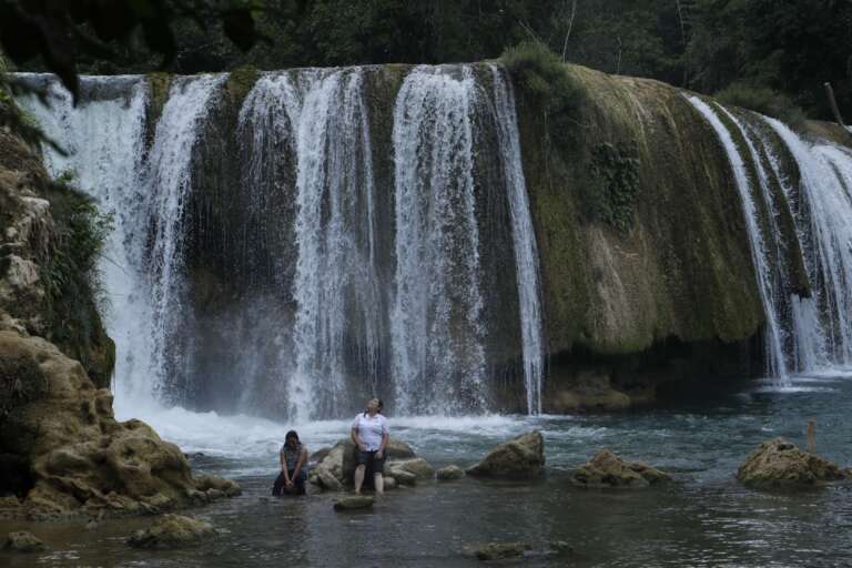 Las Conchas el paraíso natural en Alta Verapaz con cascada de 10